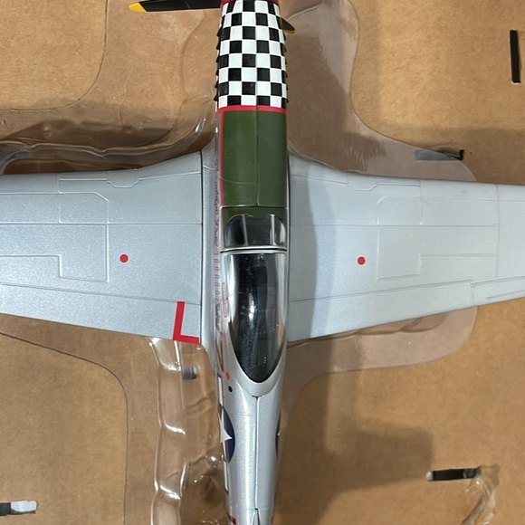 SpecCast Airplane Model - Picture 9 of 10
